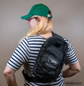 WSIADA Black Slingpack
